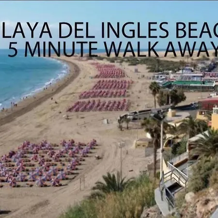 Ocean Front Cozy 2 Bedroom, 3 Beds Spacious- Netflix, Pool, Lift & Fast Wifi Appartement